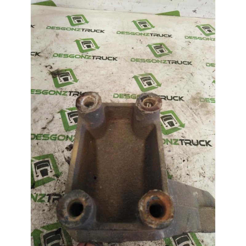 Recambio de peldaño izquierdo para daf serie 95 xf .480 12.6 diesel referencia OEM IAM 1641630 SOPORTE ALUMINIO - Blanco 2