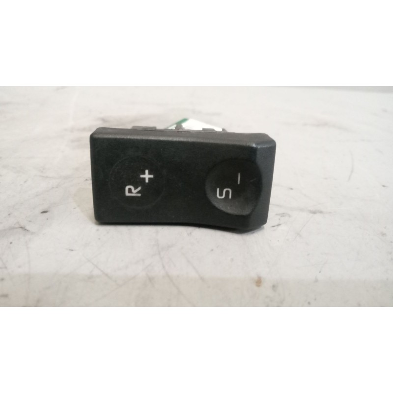 Recambio de interruptor para renault magnum ab diesel referencia OEM IAM 7420851306  