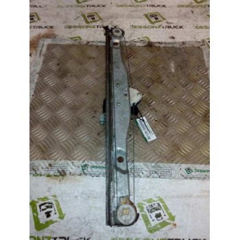 Recambio de elevalunas delantero derecho para nissan trucks atleon 120 referencia OEM IAM 0130821700 BOSCH 12V 