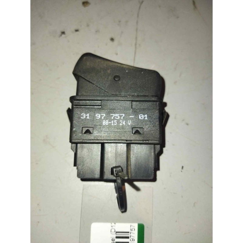 Recambio de boton antiniebla para volvo fm 12 asta 2001 12.1 diesel (d12d420) referencia OEM IAM 3197757 - Blanco 3