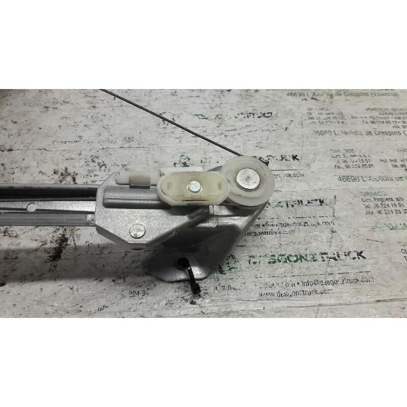 Recambio de elevalunas trasero izquierdo para opel zafira b 1.9 cdti referencia OEM IAM - Gris 2