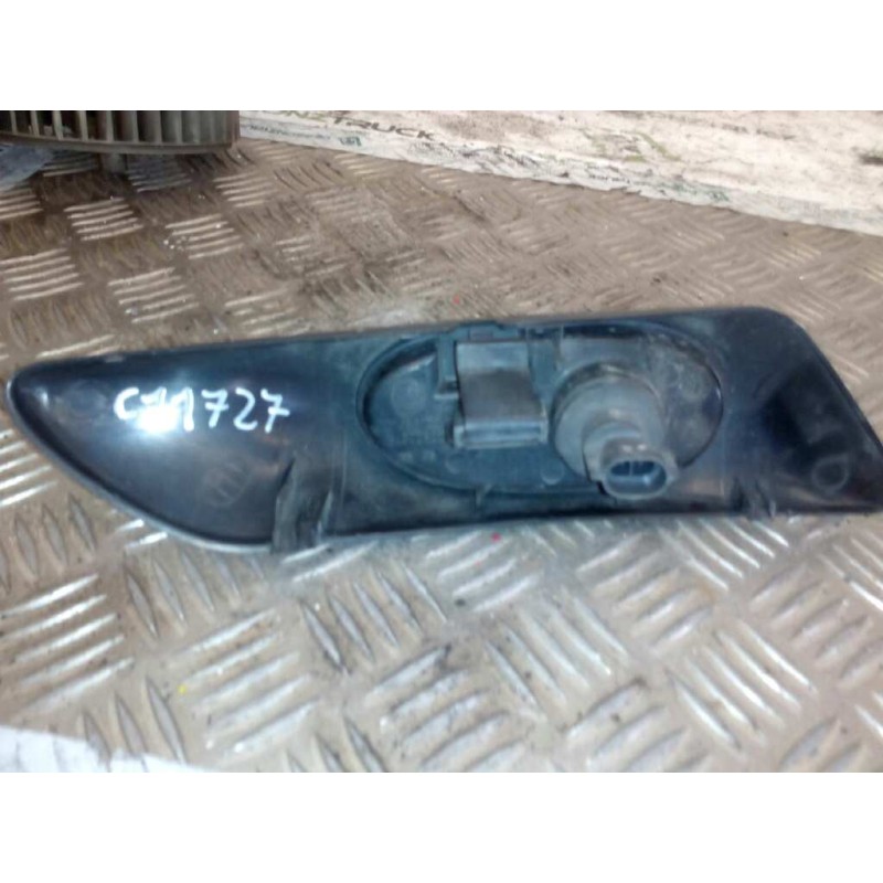 Recambio de piloto lateral izquierdo para iveco daily caja cerrada (1999 =>) 35 - c 13 caja cerrada referencia OEM IAM 500322578 - Blanco 2