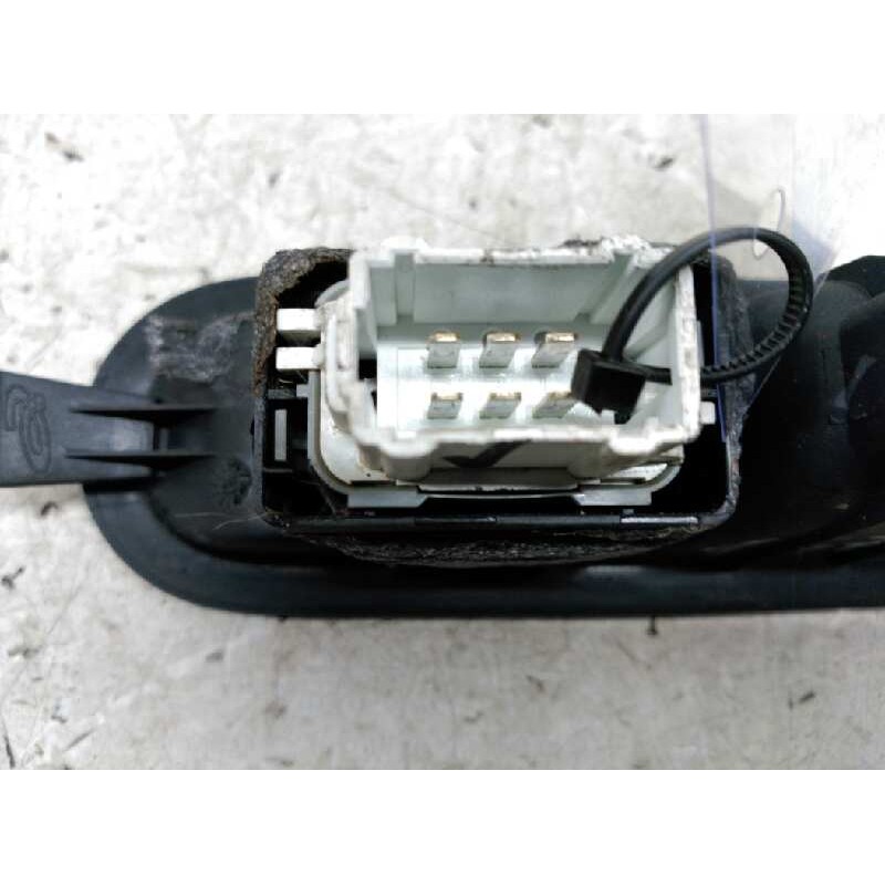 Recambio de mando elevalunas trasero izquierdo para renault megane ii familiar 1.9 dci diesel referencia OEM IAM - Rojo 3
