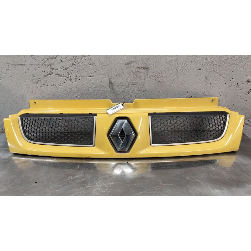Recambio de rejilla delantera para renault trafic ii furgoneta (fl) 1.9 dci 100 (fl0c) referencia OEM IAM   