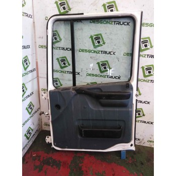 Recambio de puerta delantera derecha para daf serie 95 xf .xxx 12.6 diesel referencia OEM IAM   