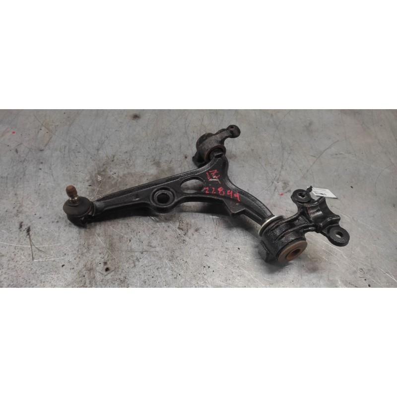 Recambio de brazo suspension inferior delantero izquierdo para citroën jumpy 1.9 d x furg. referencia OEM IAM - Blanco 2