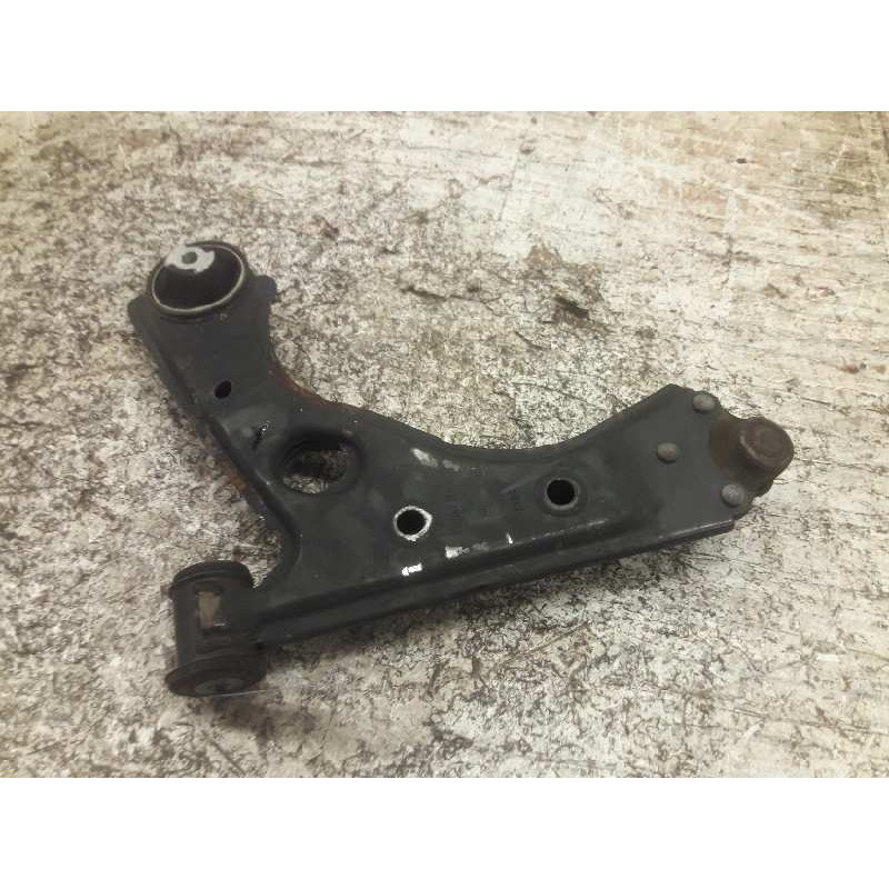 Recambio de brazo suspension inferior delantero derecho para fiat linea (110) activa (110.0/111.0) referencia OEM IAM 060707 T18