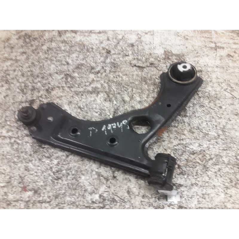 Recambio de brazo suspension inferior delantero derecho para fiat linea (110) activa (110.0/111.0) referencia OEM IAM 060707 T18 2