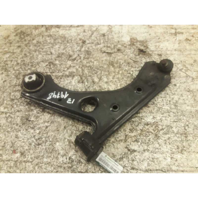 Recambio de brazo suspension inferior delantero izquierdo para fiat linea (110) activa (110.0/111.0) referencia OEM IAM 060707 T
