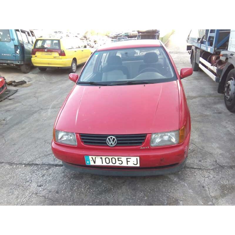 VOLKSWAGEN POLO BERLINA (6N1)