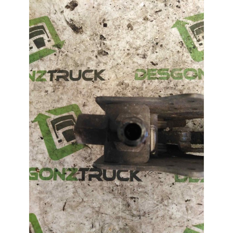 Recambio de cierre cabina izquierdo para daf serie 95 xf .480 12.6 diesel referencia OEM IAM 1305803 - Blanco 4