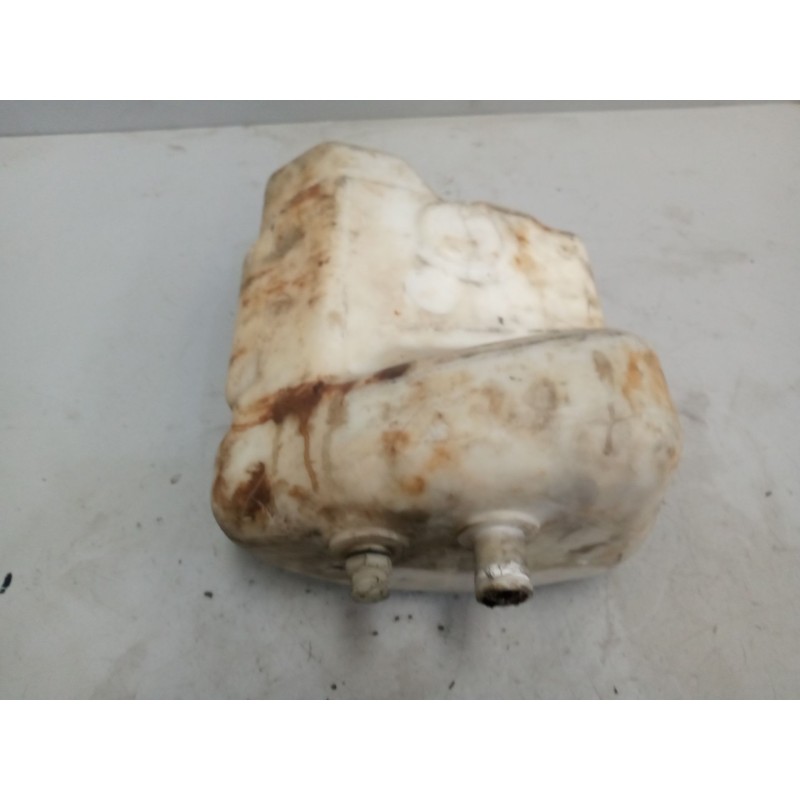 Recambio de deposito expansion para renault magnum ab 2005 referencia OEM IAM 7421239787 - Blanco 2