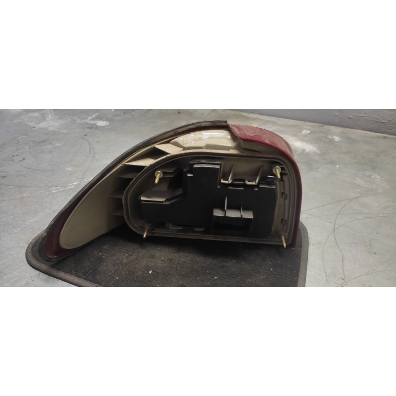 Recambio de piloto trasero derecho para ford mondeo berlina/familiar (fd) glx berlina referencia OEM IAM 2