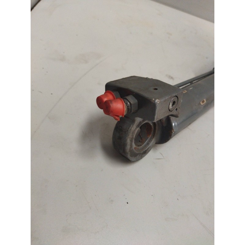 Recambio de brazo elevacion cabina para daf trucks xf 106 480 referencia OEM IAM 122840 3415365 2
