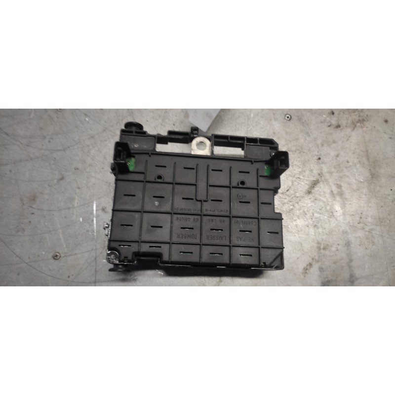 Recambio de caja reles / fusibles para citroën xsara berlina 2.0 hdi cat (rhy / dw10td) referencia OEM IAM 9646405280 22631516 B 3