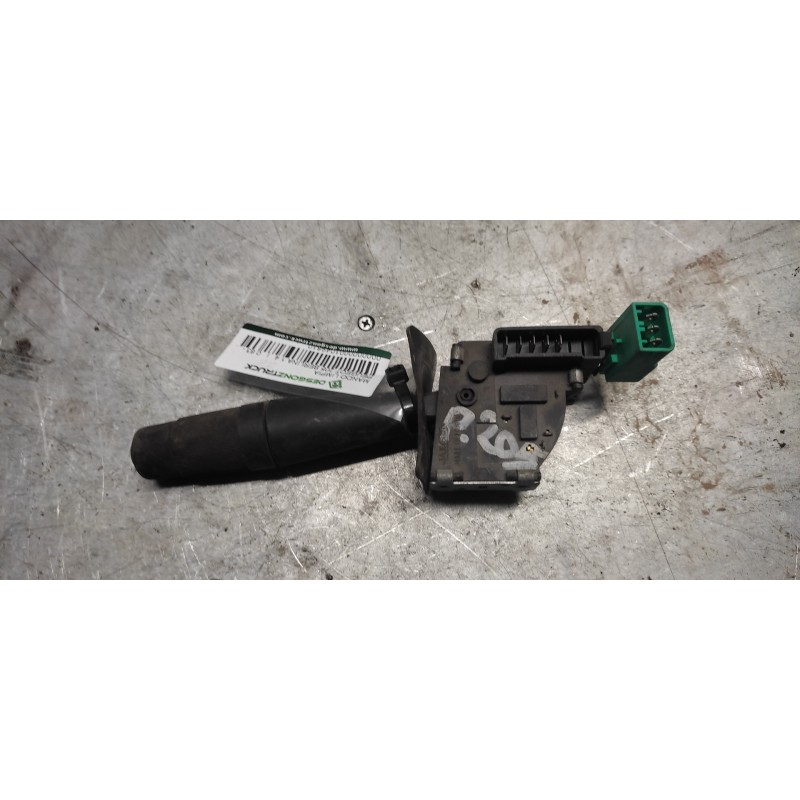 Recambio de mando limpia para peugeot 205 berlina 1.4 referencia OEM IAM   5/3 PINS 2
