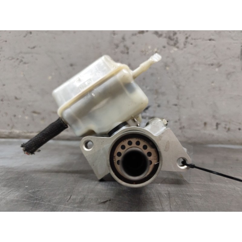 Recambio de bomba freno para bmw 1 (e81) 118 d referencia OEM IAM - Negro 2