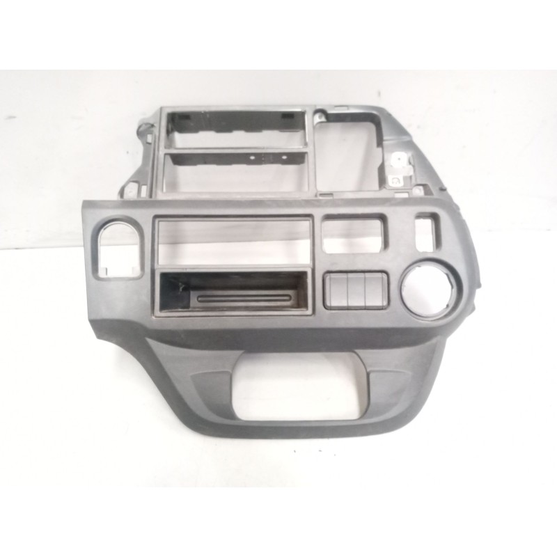 Recambio de guarnecido radio para daf serie xf euro 6 12.9 diesel referencia OEM IAM 2031135  2031137