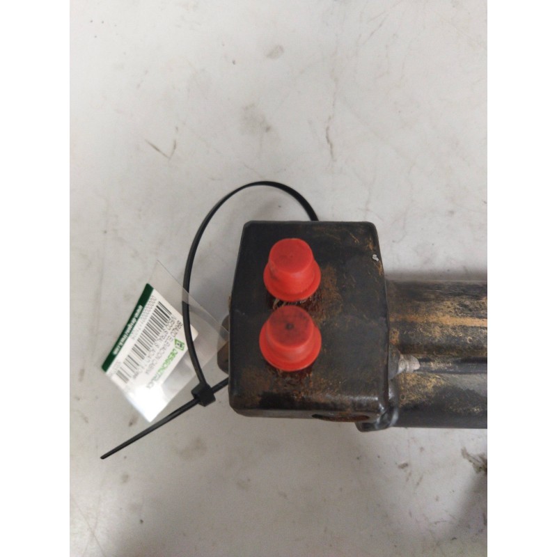 Recambio de brazo elevacion cabina para iveco stralis (ad/at) 7.8 diesel referencia OEM IAM 500370651 - Blanco 2