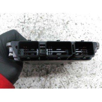 Recambio de centralita motor uce para nissan primera berlina (p12) acenta referencia OEM IAM 8200391971 0281011646 