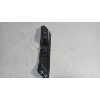 Recambio de mando elevalunas delantero derecho para iveco daily vi furgoneta 33s16, 35s16, 35c16, 40c16, 50c16 referencia OEM IA