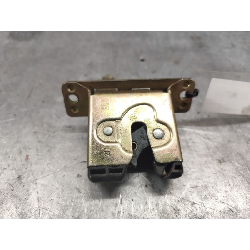 Recambio de cerradura maletero / porton para opel astra f berlina básico referencia OEM IAM 90590957  