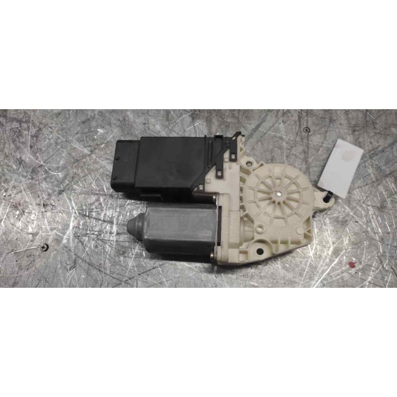 Recambio de motor elevalunas delantero derecho para seat leon (1m1) last edition referencia OEM IAM 9776105415301 F005S00058 29 2