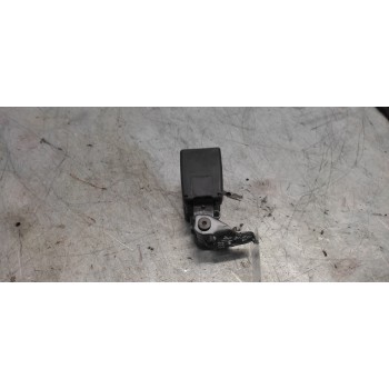 Recambio de enganche de cinturon trasero derecho para ford focus berlina (cak) ambiente referencia OEM IAM   