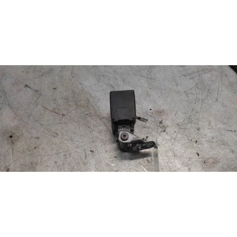 Recambio de enganche de cinturon trasero derecho para ford focus berlina (cak) ambiente referencia OEM IAM - Azul 2