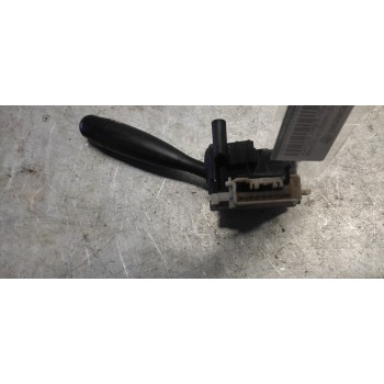 Recambio de mando intermitentes para toyota yaris verso (ncp2/nlp2) 1.3 linea luna referencia OEM IAM 173648  