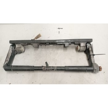 Recambio de brazo retrovisor izquierdo para renault magnum ab diesel referencia OEM IAM   