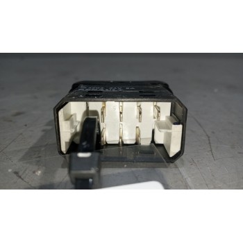 Recambio de mando elevalunas delantero derecho para renault midlum 6.2 diesel referencia OEM IAM   