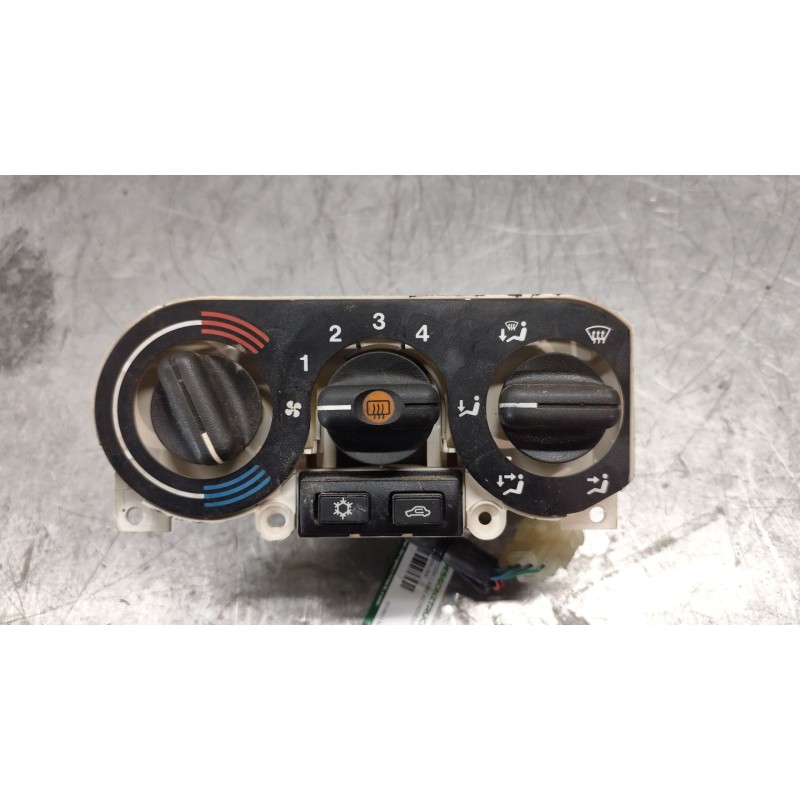 Recambio de mando calefaccion / aire acondicionado para opel astra f berlina básico referencia OEM IAM 90360130  
