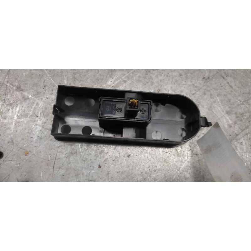 Recambio de mando elevalunas delantero derecho para opel zafira b cosmo referencia OEM IAM 13228709 - Negro 2