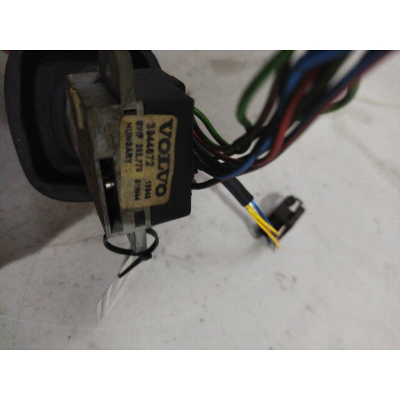 Recambio de mando limpia para volvo fm 12 asta 2001 12.1 diesel (d12d420) referencia OEM IAM 3944672 - Blanco 2