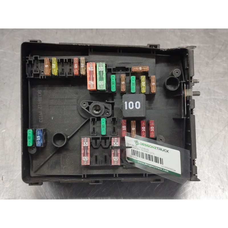 Recambio de caja reles / fusibles para volkswagen touran (1t3) 1.6 tdi referencia OEM IAM 8k180412  