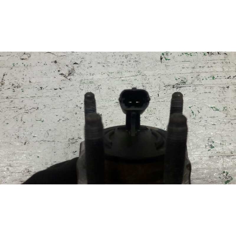 Recambio de buje trasero derecho para opel astra h berlina referencia OEM IAM 3