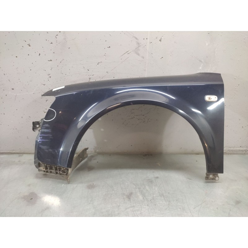 Recambio de aleta delantera izquierda para audi a4 berlina (8e) 2.5 tdi (120kw) referencia OEM IAM   