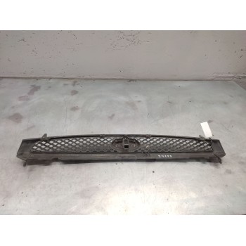 Recambio de rejilla delantera para ford fiesta (cbk) ambiente referencia OEM IAM 2S618200AGW  