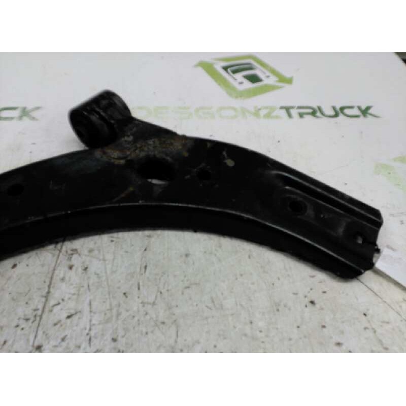 Recambio de brazo suspension inferior delantero izquierdo para kia shuma ii 1.6 ls berlina portón referencia OEM IAM 6
