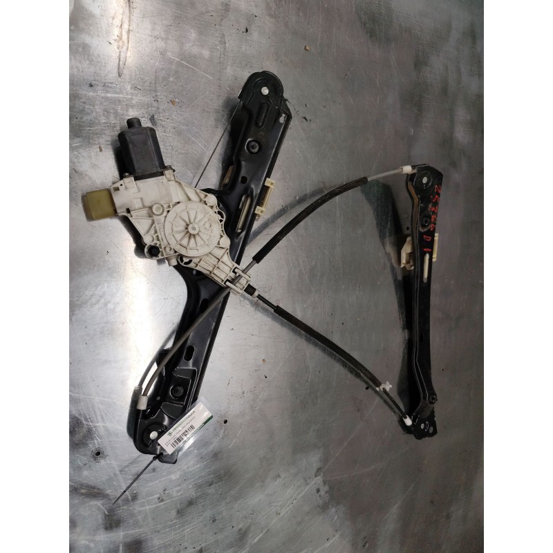 Recambio de elevalunas delantero izquierdo para bmw 1 (e81) 118 d referencia OEM IAM 7067795S  