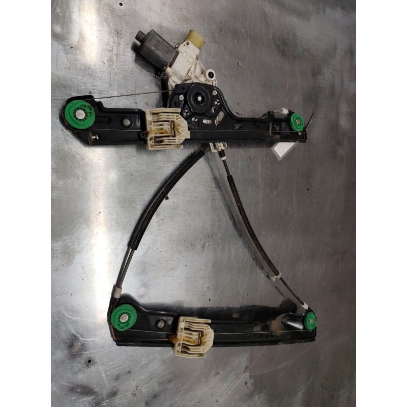 Recambio de elevalunas delantero izquierdo para bmw 1 (e81) 118 d referencia OEM IAM 7067795S - Negro 2