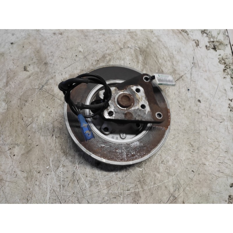 Recambio de buje trasero derecho para peugeot 207 xs pack referencia OEM IAM - Negro 2