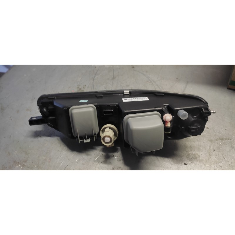 Recambio de faro derecho para fiat bravo (182) 1.9 d sx referencia OEM IAM  NUEVO 2