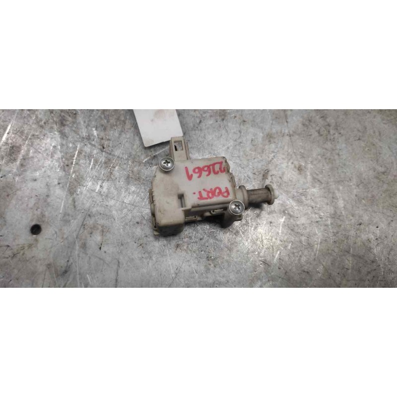 Recambio de motor cierre centralizado porton para seat leon (1m1) last edition referencia OEM IAM 3B0959781 2 PINS 3