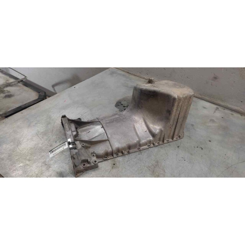 Recambio de carter para ssangyong actyon sports 2.0 td cat referencia OEM IAM A6640101013 2