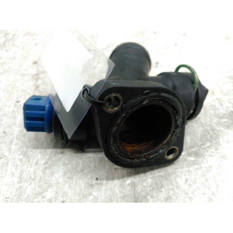 Recambio de pipa termostato para volkswagen t4 transporter/furgoneta (mod. 1991) combi l referencia OEM IAM 074121132 2