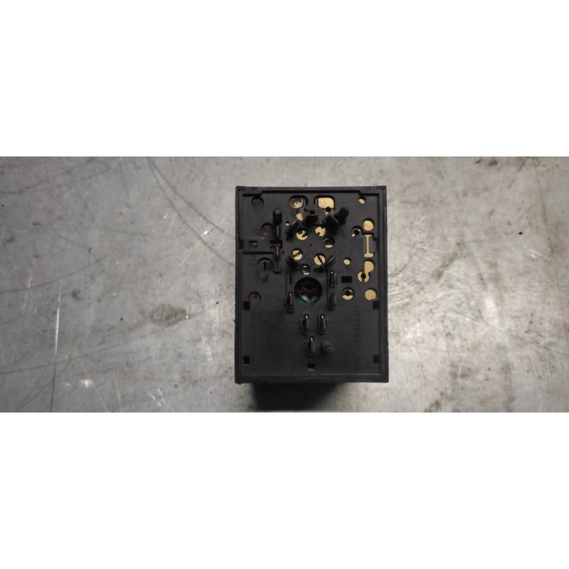 Recambio de mando luces para opel astra g berlina 2.0 16v di cat (x 20 dtl / ld3) referencia OEM IAM 09180774 09181045 3