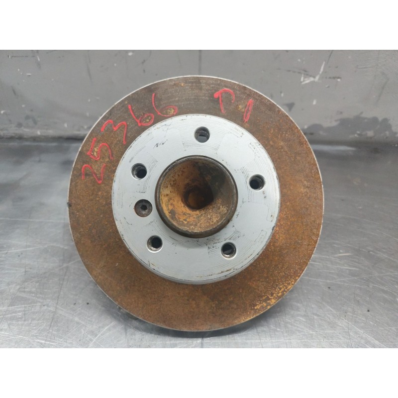Recambio de mangueta delantera izquierda para bmw 1 (e81) 118 d referencia OEM IAM   