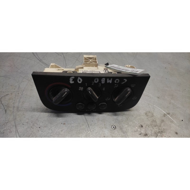 Recambio de mando calefaccion / aire acondicionado para opel combo (corsa c) 1.6 16v (cng) referencia OEM IAM   11 PINS